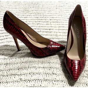 Michael Kors Stiletto Heels Snake Reptile Embossed Leather Womens 7.5 Red Black